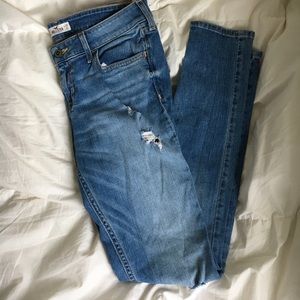 Hollister ripped super skinny jeans